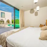Casa vacanze Cozy In With Kitchen