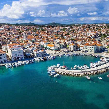 Ferienhaus Cozy In With Kitchen Srima